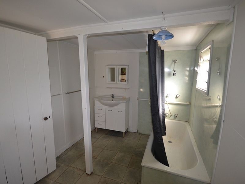 41 Walter Avenue, East Brisbane QLD 4169