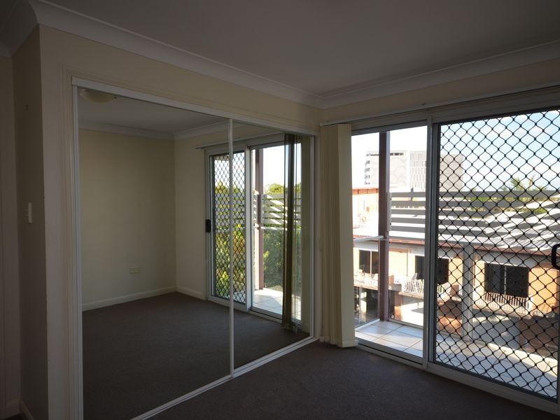 15/275 Shafston Avenue, Kangaroo Point QLD 4169