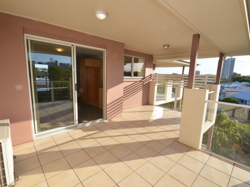 15/275 Shafston Avenue, Kangaroo Point QLD 4169