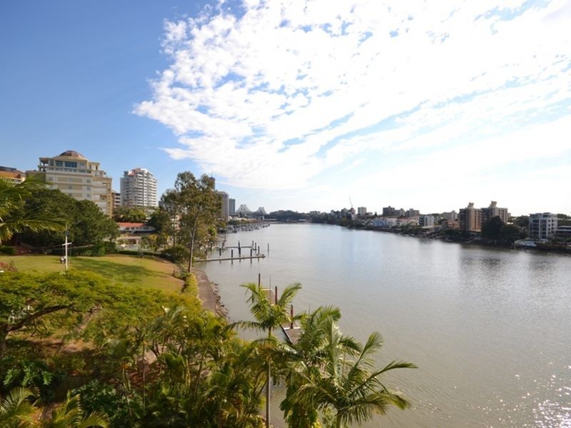 44/64 Thorn Street, Kangaroo Point QLD 4169
