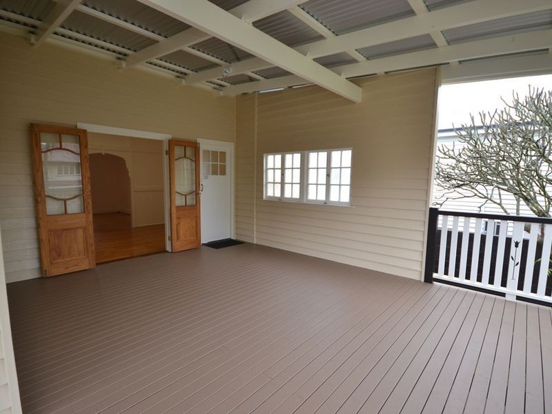 42 Orchard Street, Hawthorne QLD 4171