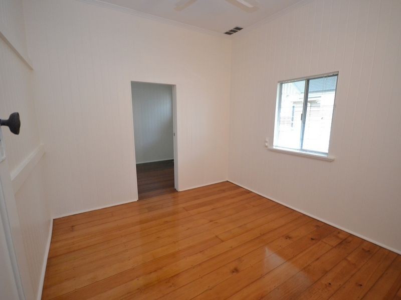 42 Orchard Street, Hawthorne QLD 4171