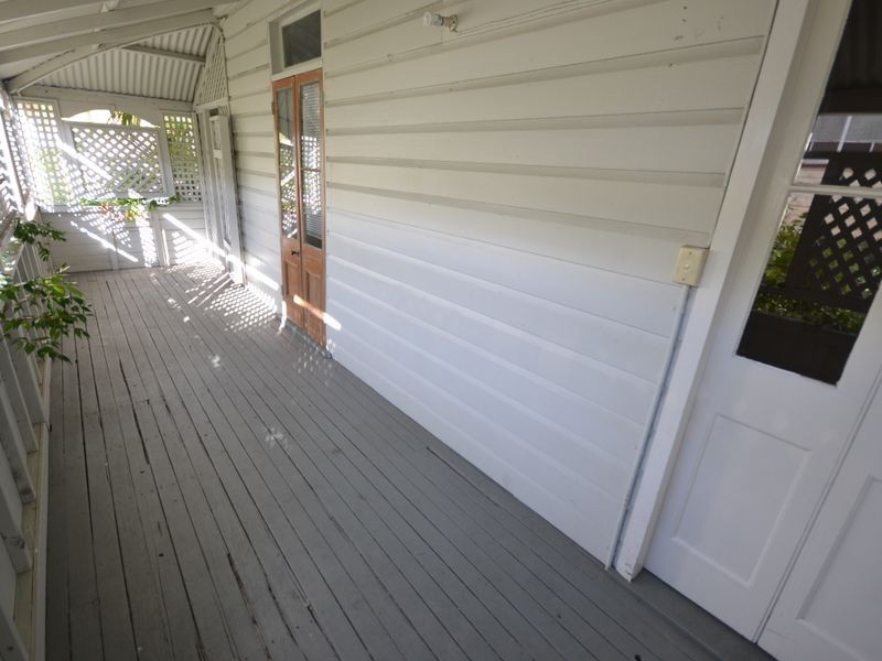 8 Latrobe Street, East Brisbane QLD 4169