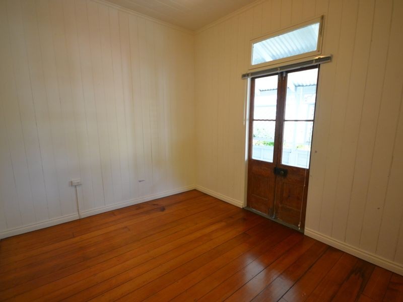 8 Latrobe Street, East Brisbane QLD 4169