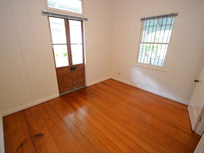 8 Latrobe Street, East Brisbane QLD 4169