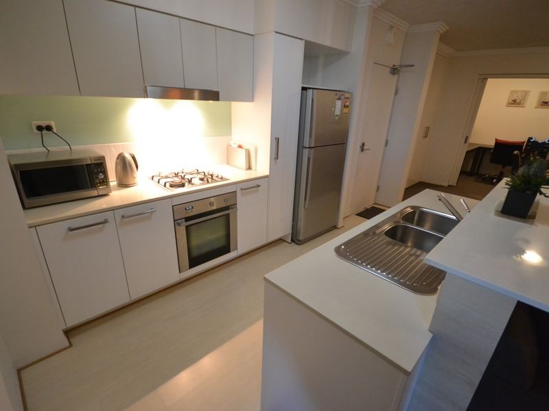 370/803 Stanley St (Crn Ipswich Road), Woolloongabba QLD 4102