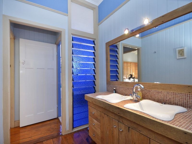 21 Hilton St, East Brisbane QLD 4169