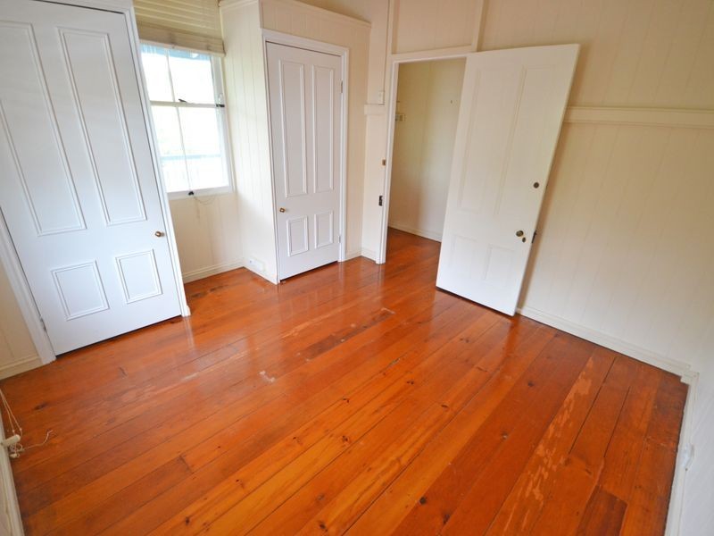 11 Rosina Street, Kangaroo Point QLD 4169