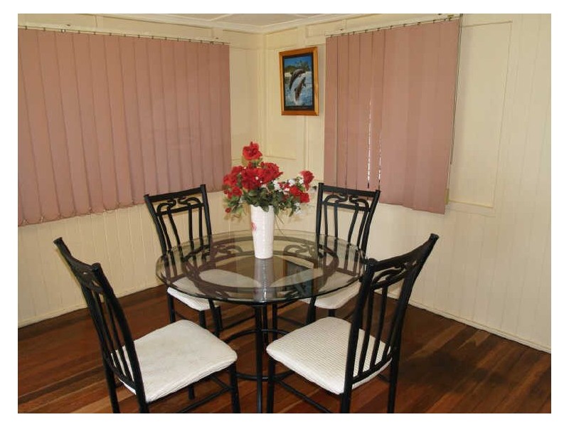 9 Morehead Avenue, Norman Park QLD 4170