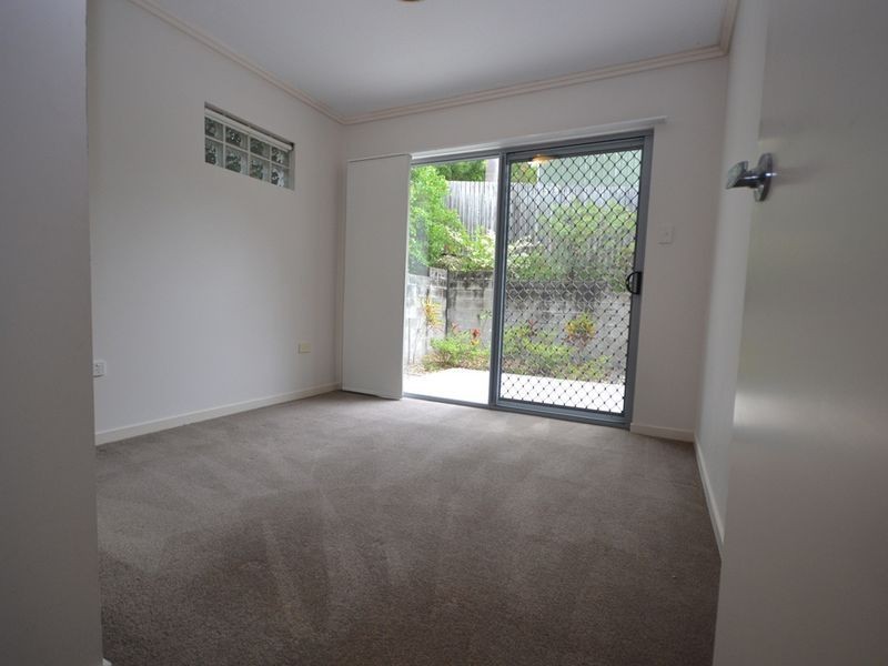 3/77 Douglas Street, Greenslopes QLD 4120