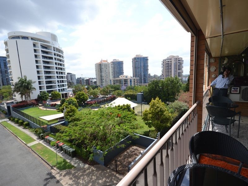 301/355 Main Street, Kangaroo Point QLD 4169