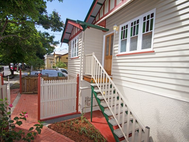 35 Latrobe Street, East Brisbane QLD 4169