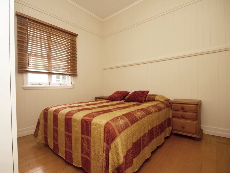 35 Latrobe Street, East Brisbane QLD 4169