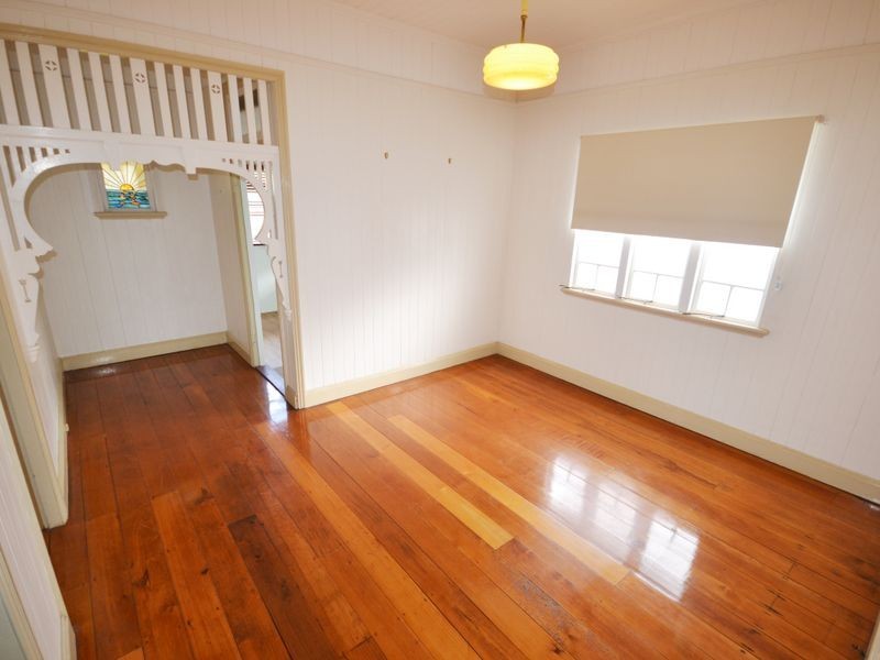 27 Neville Street, Kangaroo Point QLD 4169