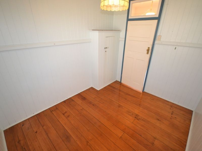 27 Neville Street, Kangaroo Point QLD 4169