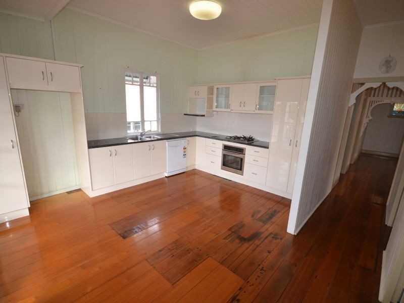 27 Neville Street, Kangaroo Point QLD 4169