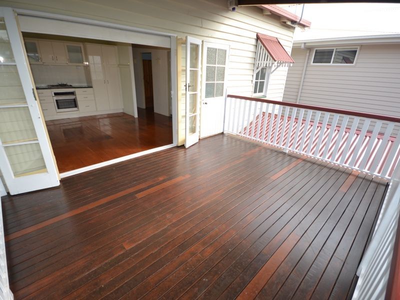 27 Neville Street, Kangaroo Point QLD 4169