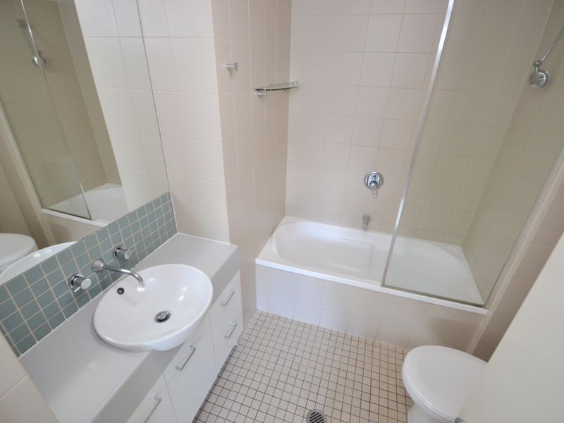 1/153 Lambert Street, Kangaroo Point QLD 4169