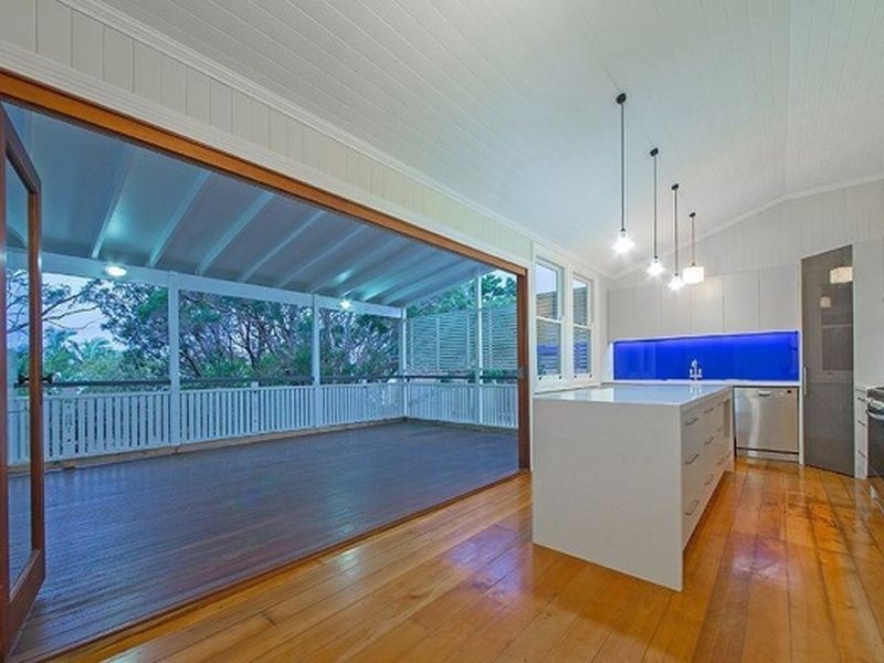 35 Hawthorne Street, Woolloongabba QLD 4102