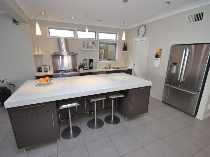 12 Biggs Street, East Brisbane QLD 4169