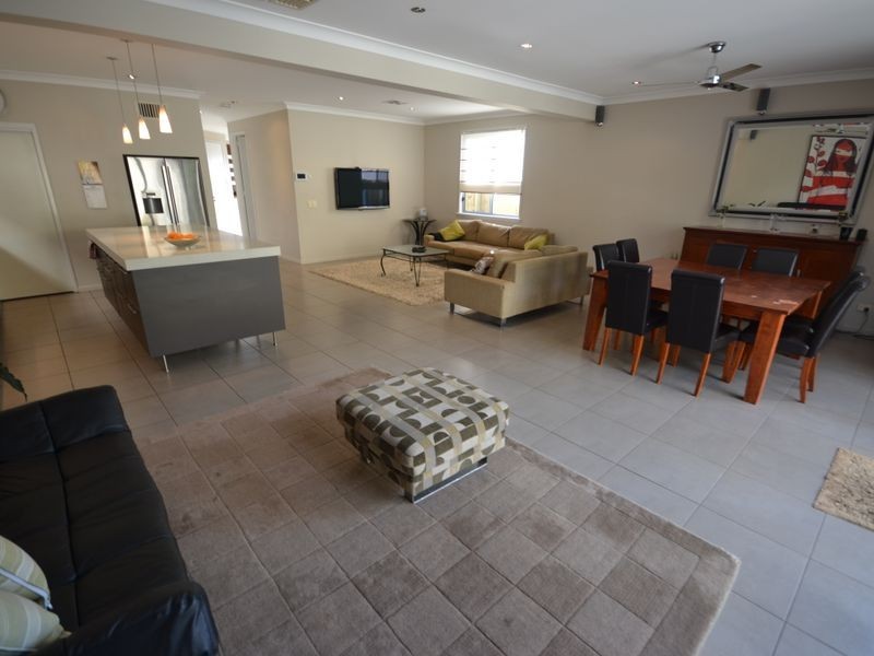 12 Biggs Street, East Brisbane QLD 4169