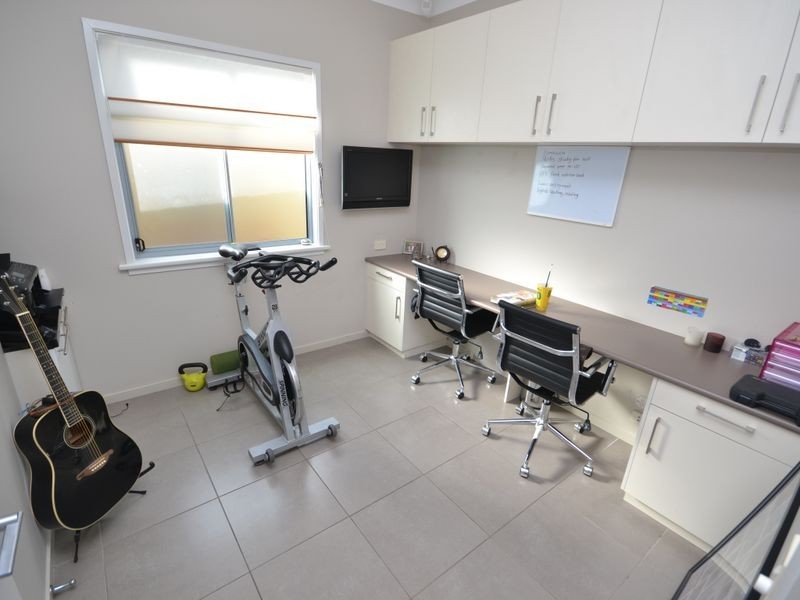 12 Biggs Street, East Brisbane QLD 4169