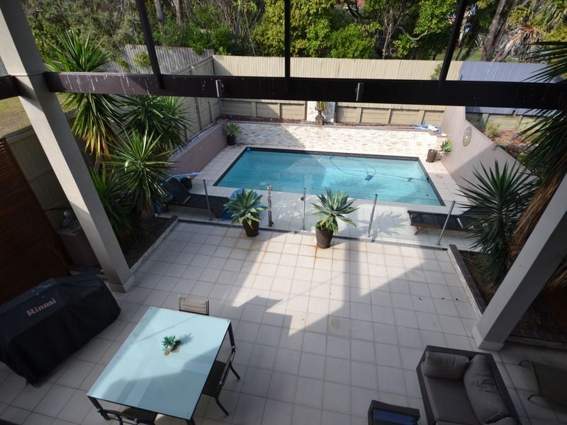 12 Biggs Street, East Brisbane QLD 4169