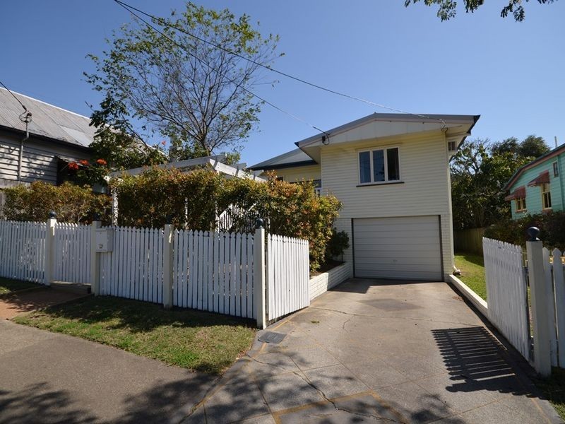 114 Bennetts Road, Norman Park QLD 4170