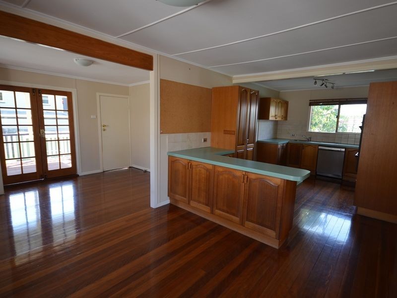 114 Bennetts Road, Norman Park QLD 4170