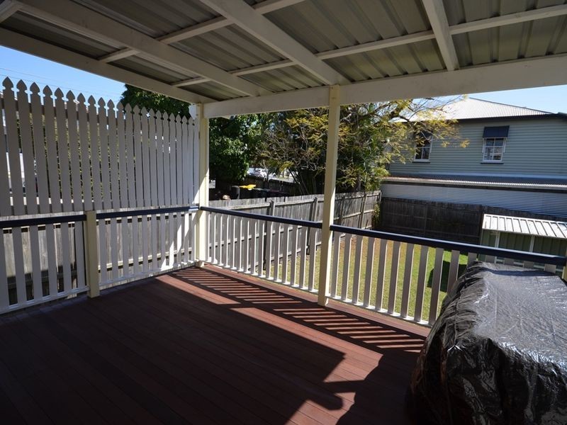 114 Bennetts Road, Norman Park QLD 4170