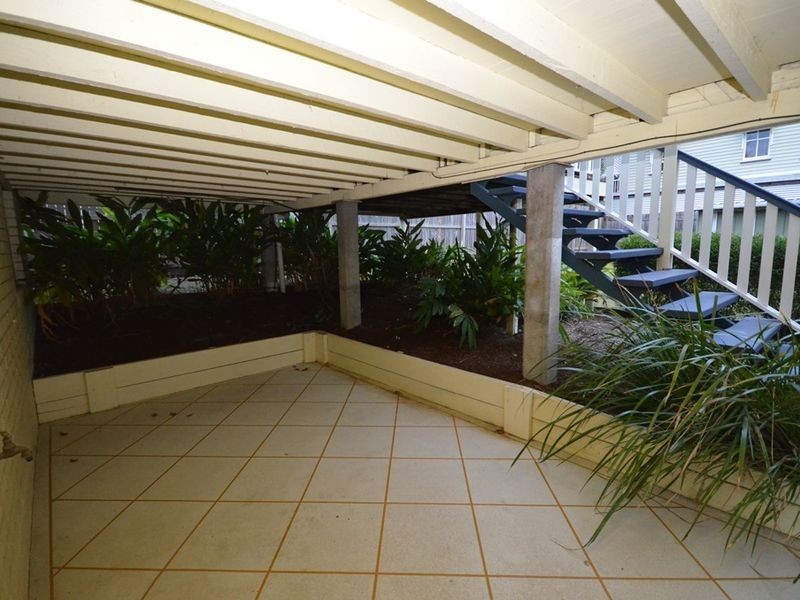 114 Bennetts Road, Norman Park QLD 4170