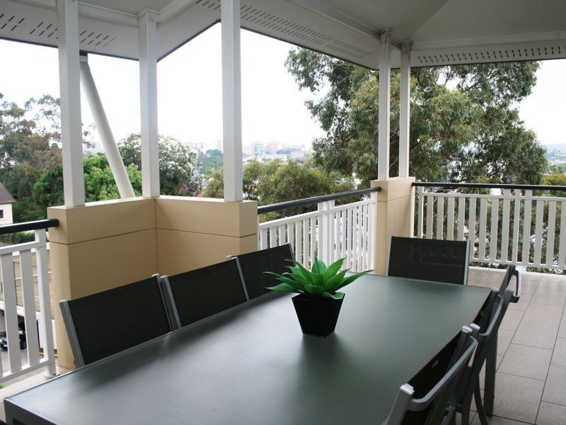 12/88 Lockerbie Street, Kangaroo Point QLD 4169