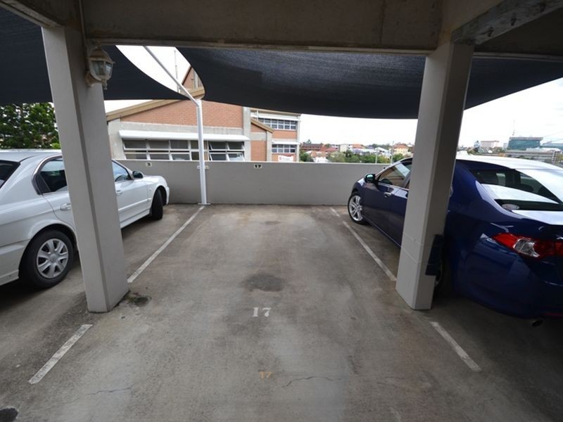 17/142 St Pauls Terrace, Spring Hill QLD 4000