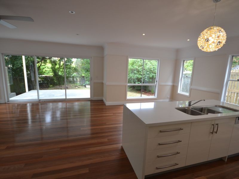 15 Ashfield Street, East Brisbane QLD 4169