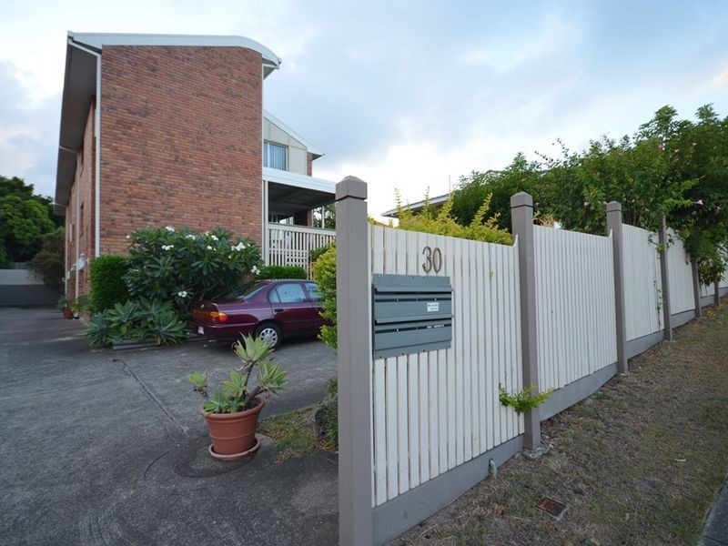 2/30 Kennington Road, Camp Hill QLD 4152
