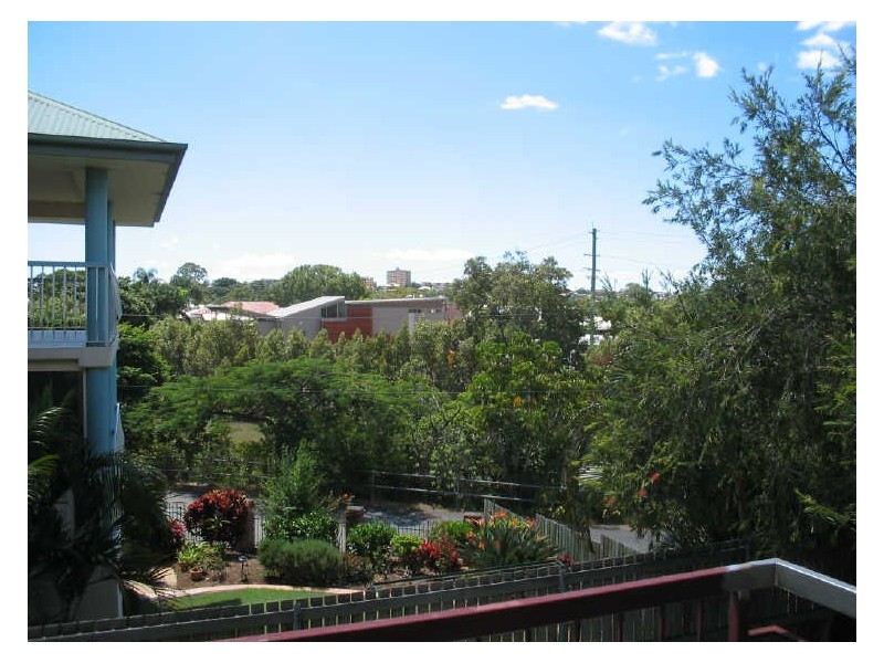 1/17 Hanworth Street, East Brisbane QLD 4169