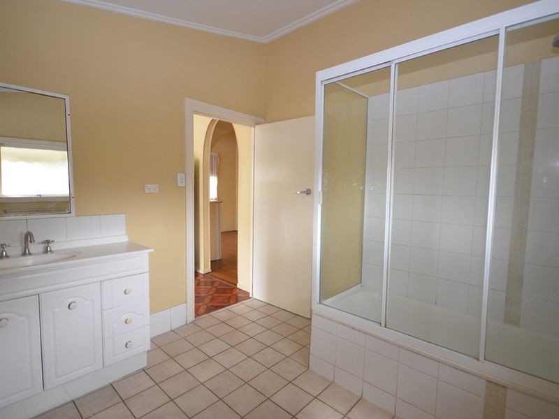 105 Wellington Road, East Brisbane QLD 4169