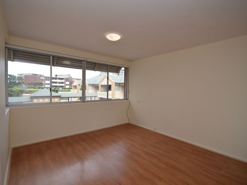 33/64 Thorn Street, Kangaroo Point QLD 4169