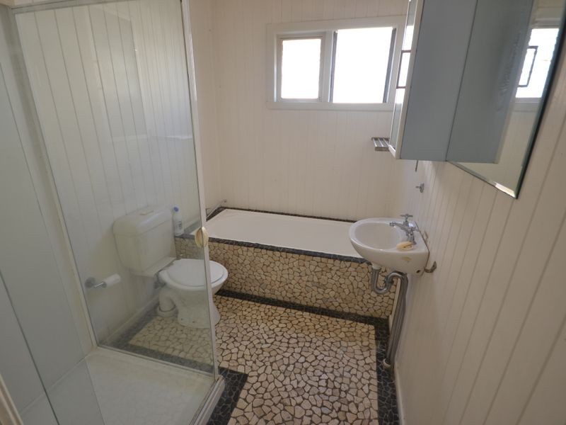 128 Lytton Road, East Brisbane QLD 4169