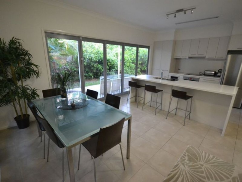 10 Latrobe Street, East Brisbane QLD 4169