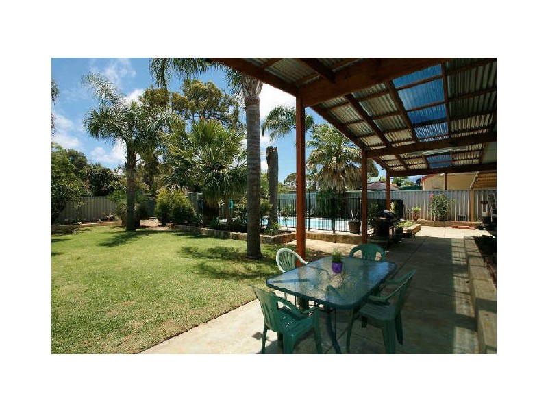 38 Malvolio Road, Coolbellup WA 6163