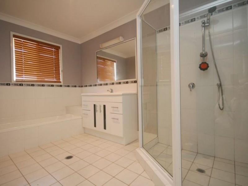 83 Greenhills Drive, Blackbutt QLD 4306