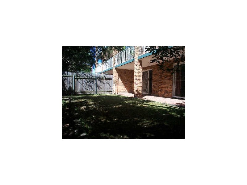 2/26 Longlands Street, East Brisbane QLD 4169