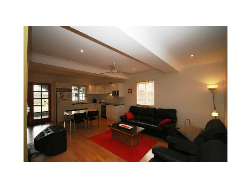 90 Linton Street, Kangaroo Point QLD 4169