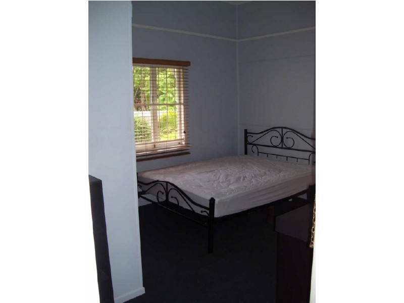 2/11 Salstone Street, Kangaroo Point QLD 4169