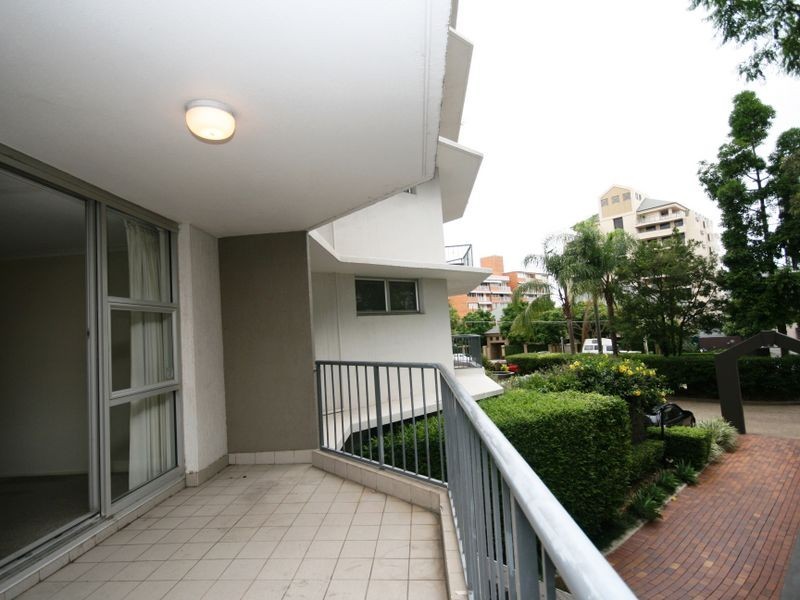 8-55 Thorn, Kangaroo Point QLD 4169