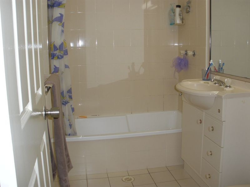 28/45 Wharf Street, Kangaroo Point QLD 4169