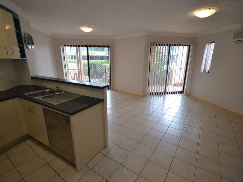 2/190 Wellington Road, Kangaroo Point QLD 4169