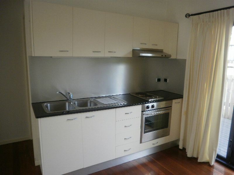 1/74 Rawlins Street, Kangaroo Point QLD 4169