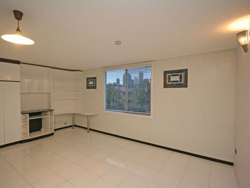 16/554 Main Street, Kangaroo Point QLD 4169